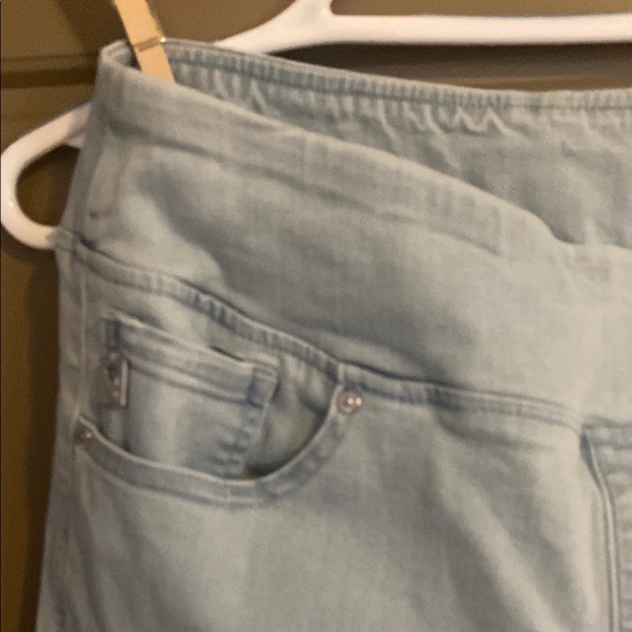 Light Blue Denim Jeans - Picture 4 of 4